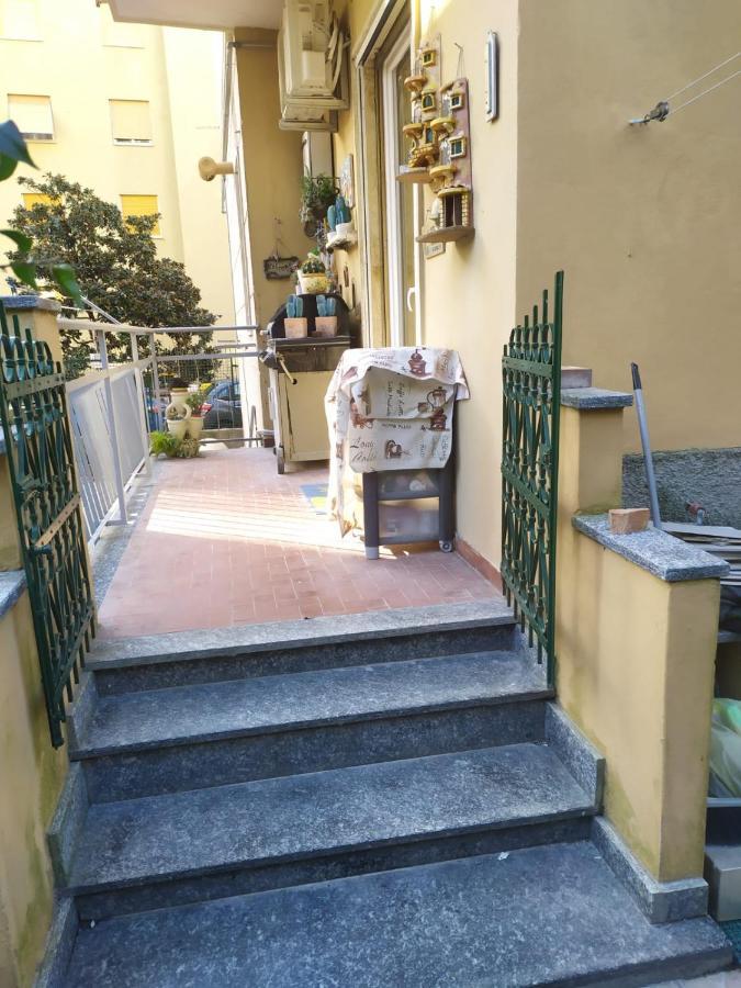 Oparavisegenova Esterno foto
